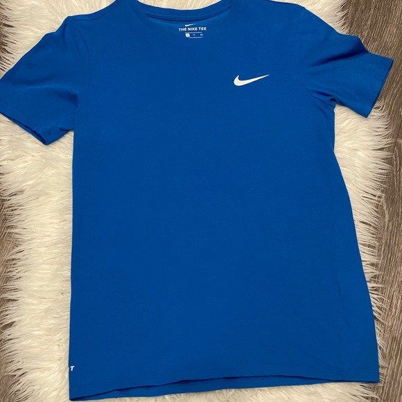 The Nike Men’s Tee Size Small Bright Blue - Picture 2 of 5